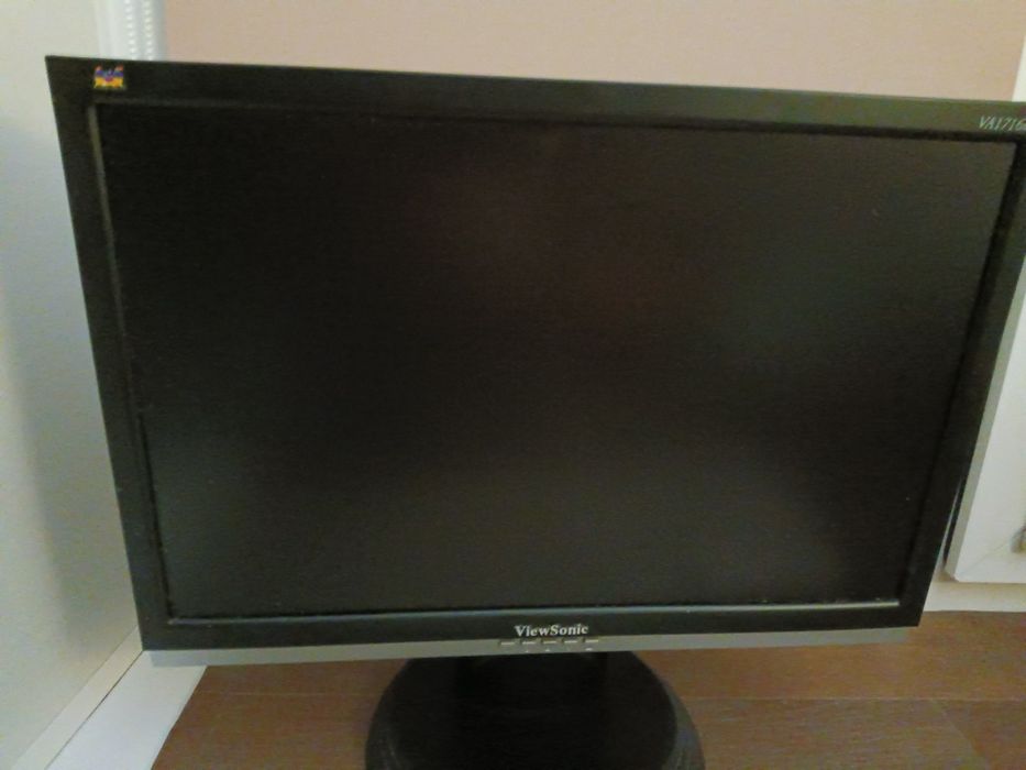 Продам монитор и клавиатуру