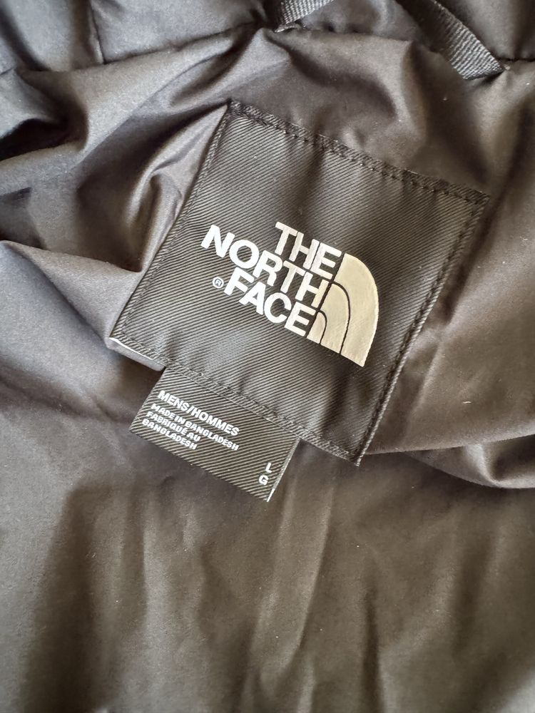 The north face оригинално яке M LIMBARA INS PARKA