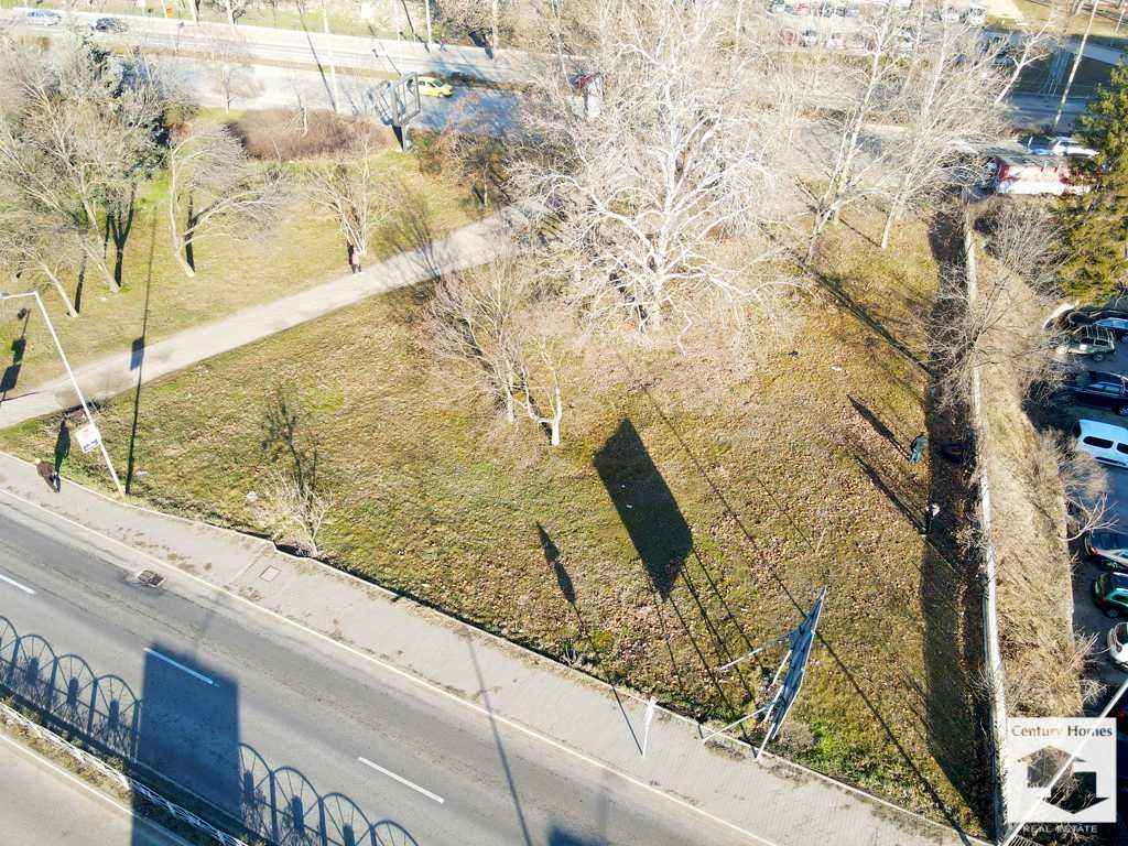 Продава се Парцел в Велико Търново, Център - 1478 кв.м за 236 €/кв.м - Снимка #2