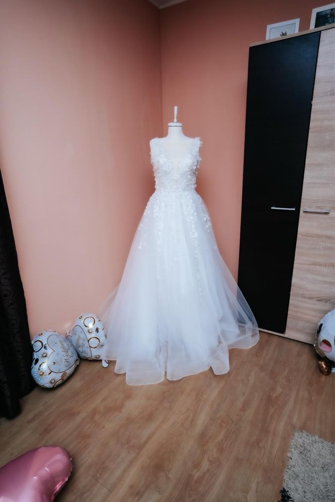 Vand rochie de mireasa
