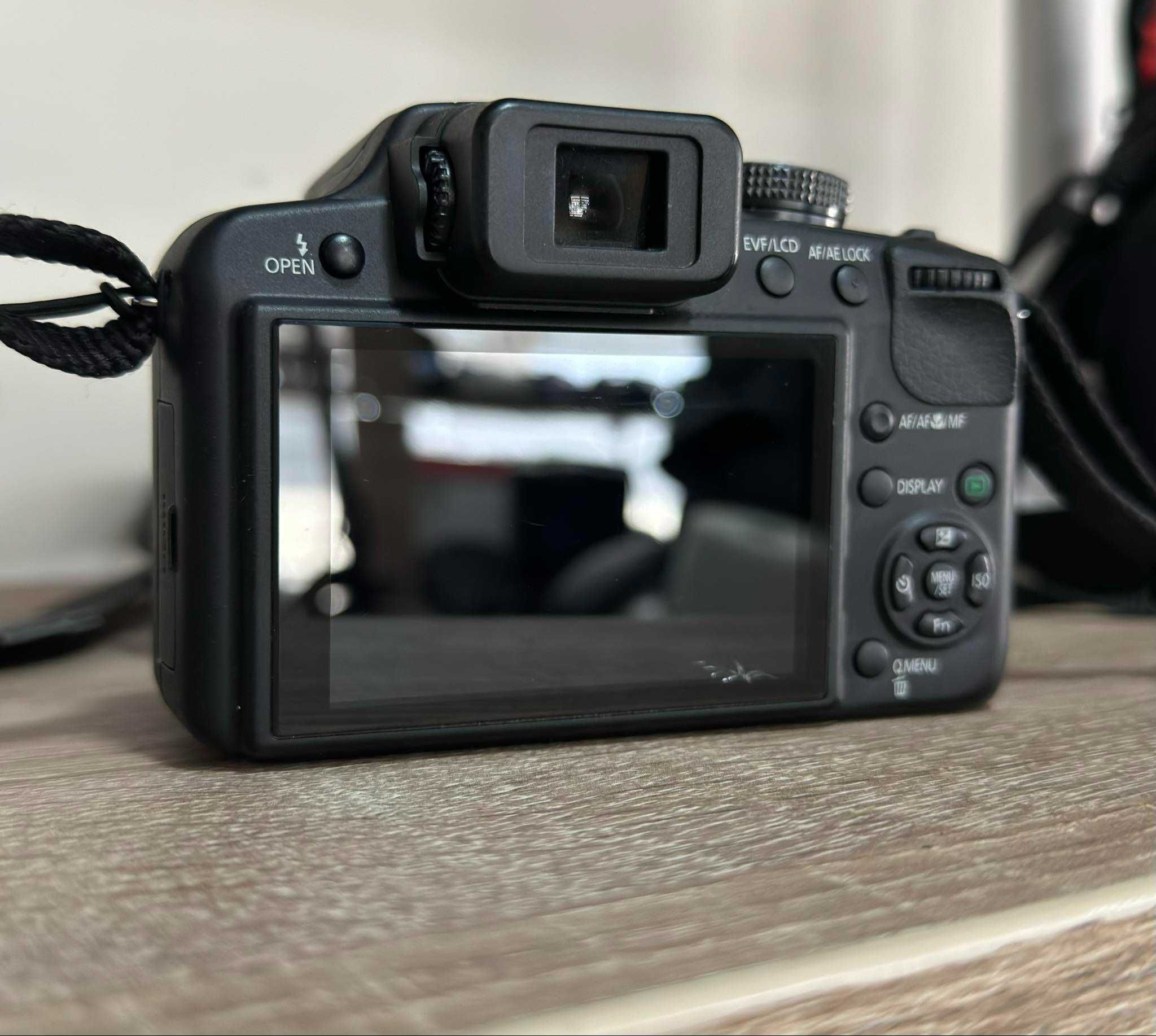 фотоапарат Panasonic DMC-FZ48