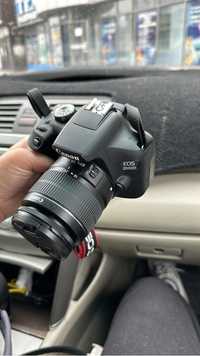 Продам фото камеру Canon EOS2000D