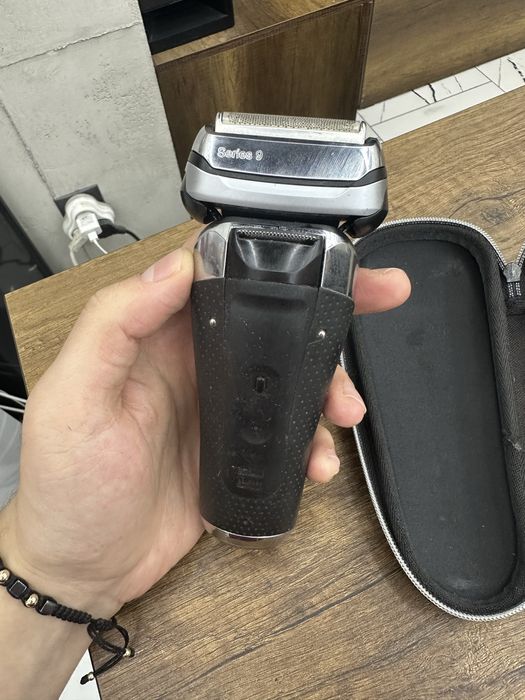 Продавам машинка на Braun 9