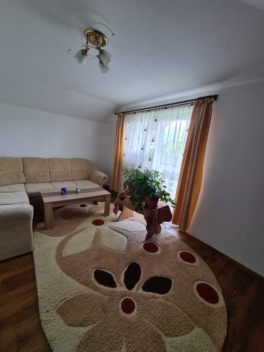 Casa de vanzare, Botosani, zona industriala, toate utilitatile, beci