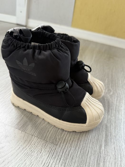 Детски ботушки Adidas
