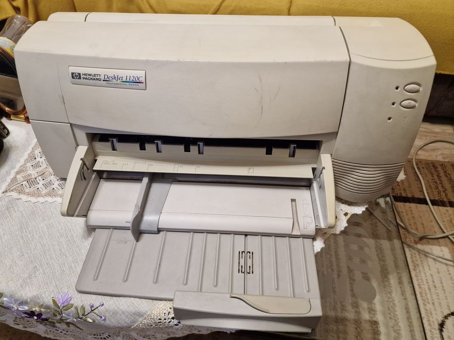 Imprimanta A3/A4 HP DeskJet 1120C