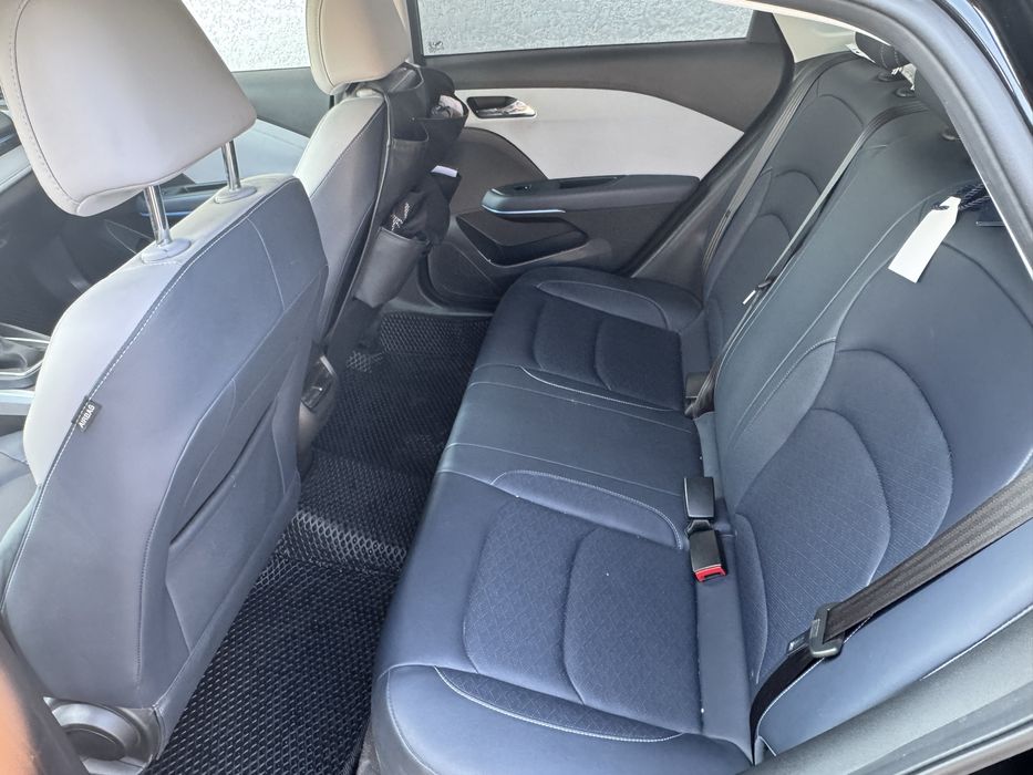 Chevrolet MONZA чёрный металик (2023г) тоза.