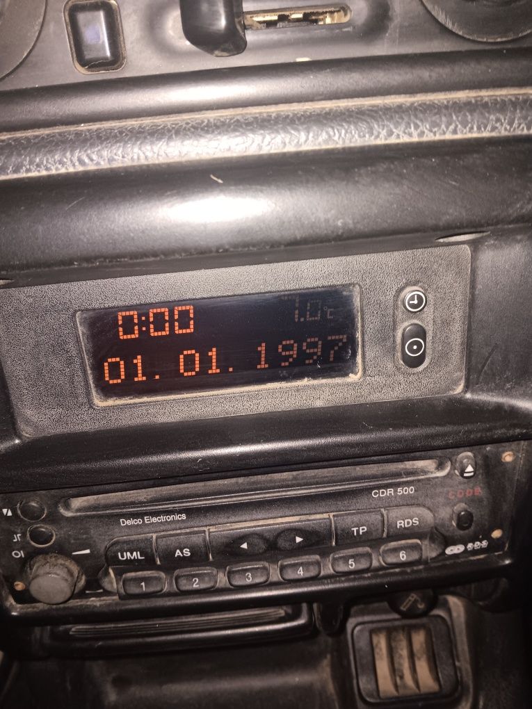 Опел фронтера б на части