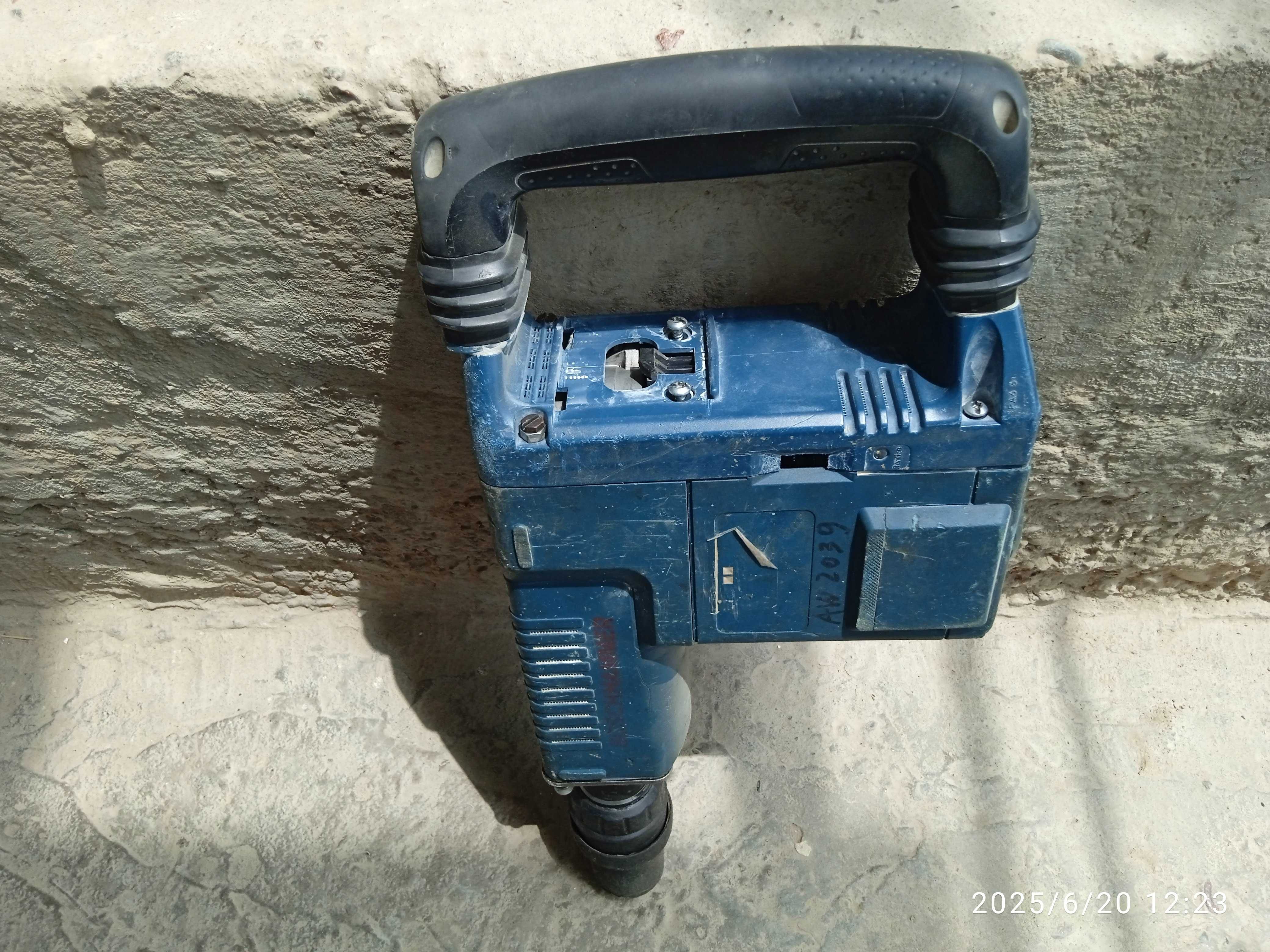 2та Bosch  сотилади