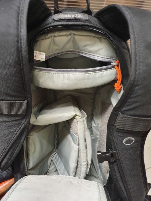 Rucsac aparat si accesorii foto Lowerpro 200