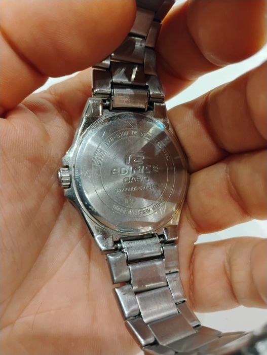 Продавам Casio Edifice