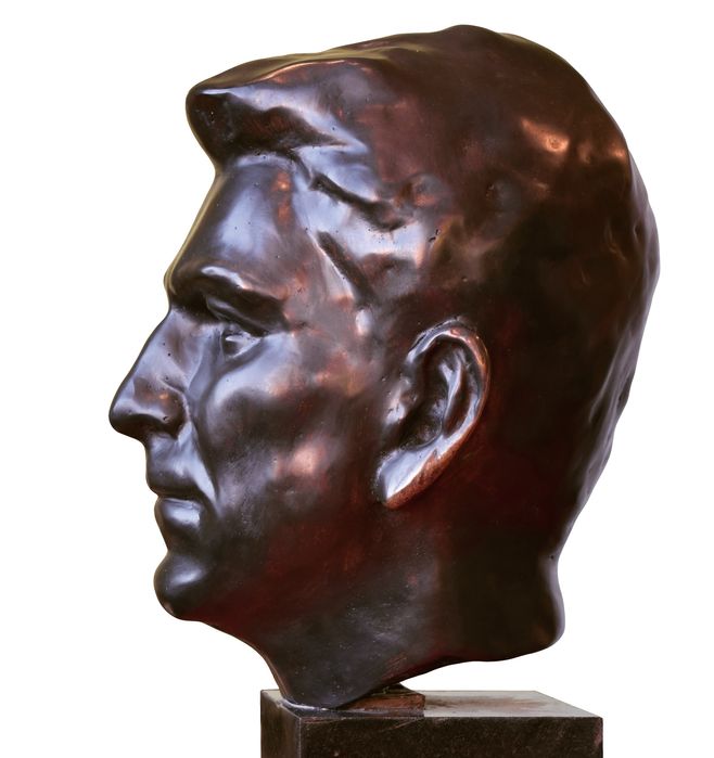 Статуя, паметник, скулптура портрет - камък, бронз, керамика, смолa