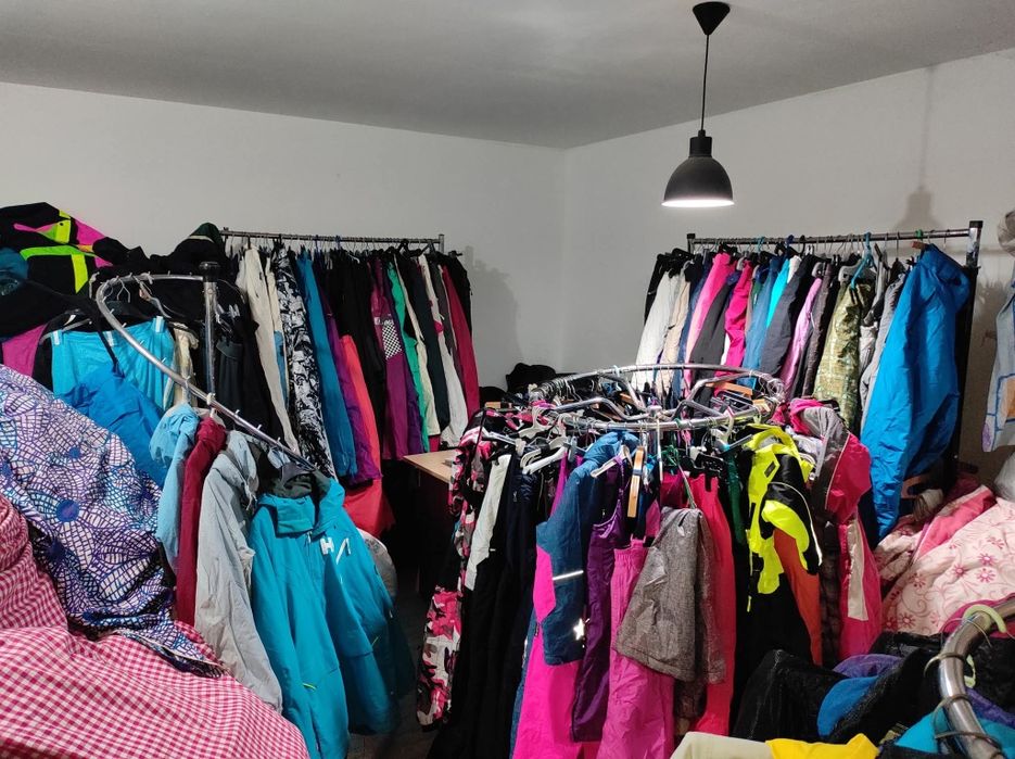 Geaca schi/ geaca ski/  geci schi/ pantaloni schi/ pantaloni ski /