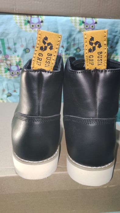 Леки и удобни мъжки боти от естествена кожа Bustagrip №45