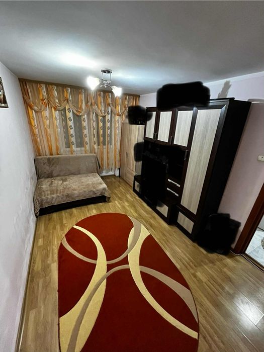 Închiriez Apartament 3 camere