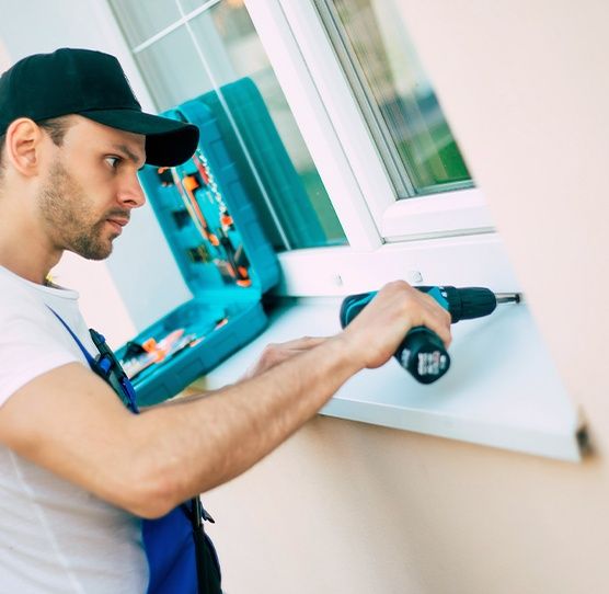 РЕМОНТ окон и дверей пластиковых. Москитные сетки. Подоконники. Окна.