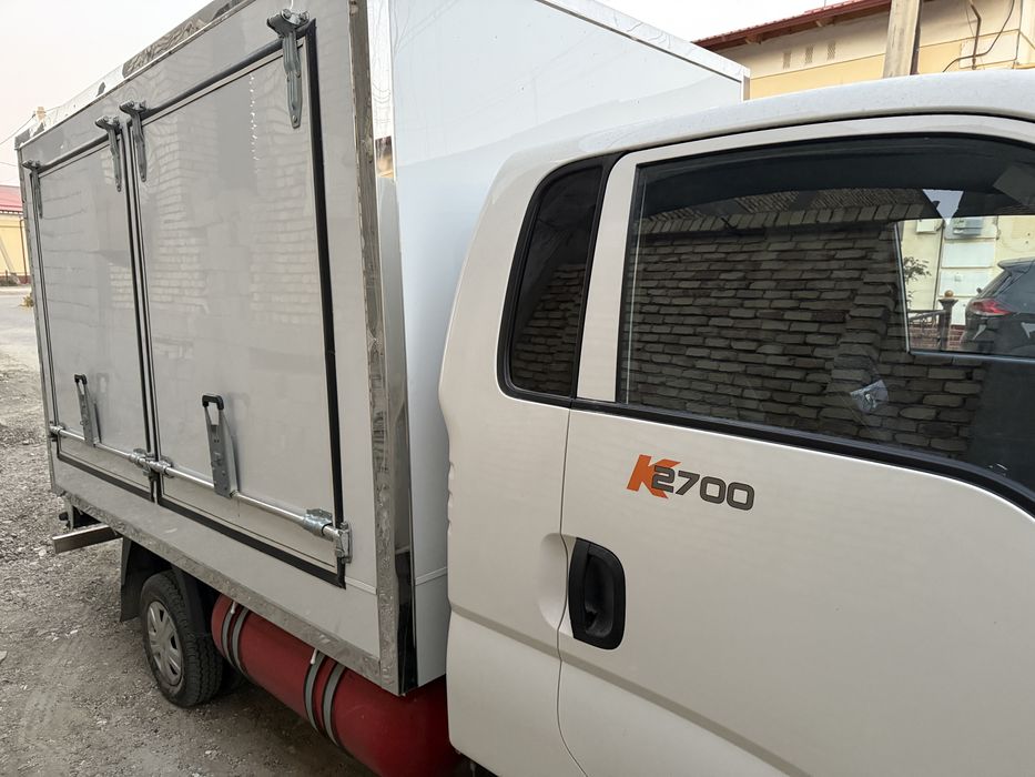 kia bongo 2700 sotiladi xolati yaxshi