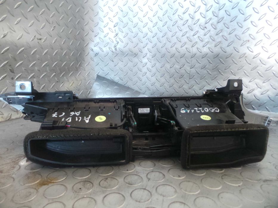 Въздуховоди Централна Конзола Audi A6 C7 4G 2013