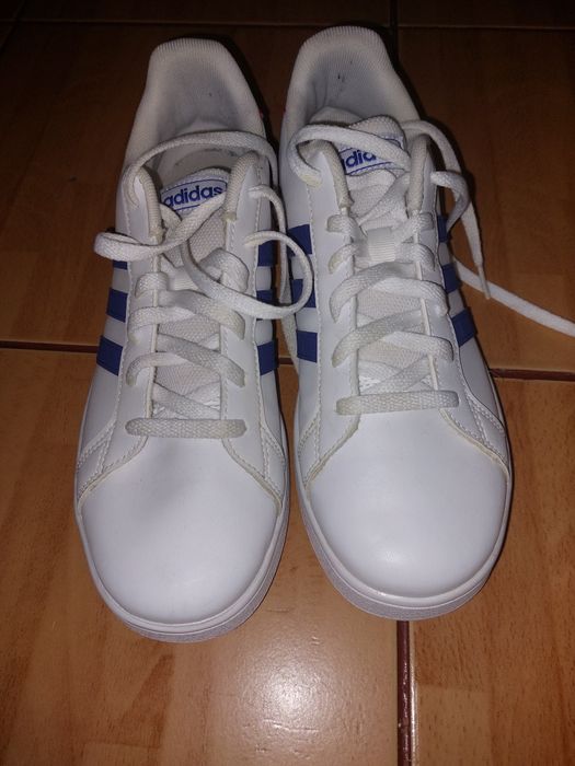 Oferta Adidași marimea 40