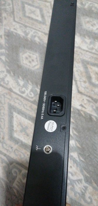 Продаётся коммутатор tp link T1600G-18ts в отличном состоянии