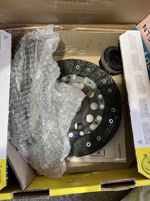 Нов феродов диск и лагер от 550и 550i Luk