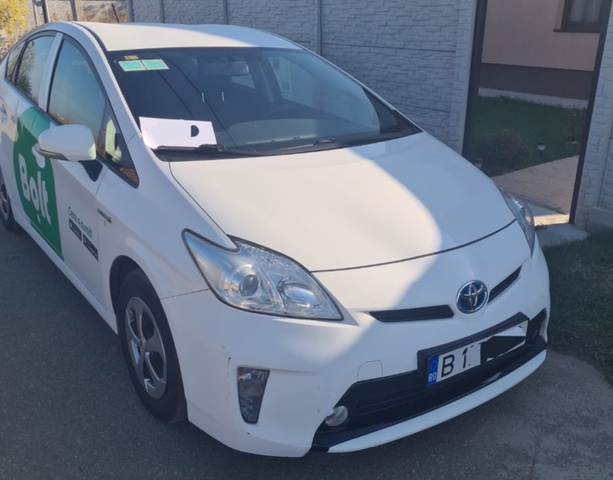 Închiriez Toyota Prius,HIBRID ,FACE-LIFT, Bolt -Uber, AUTOMAT,