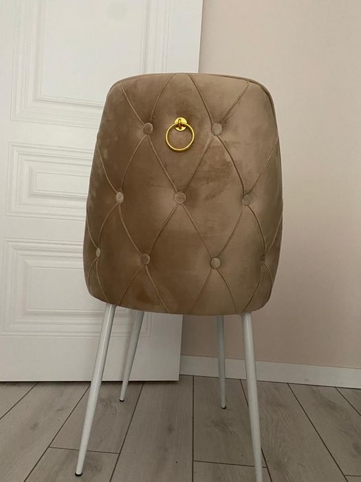 Продам стулья срочно