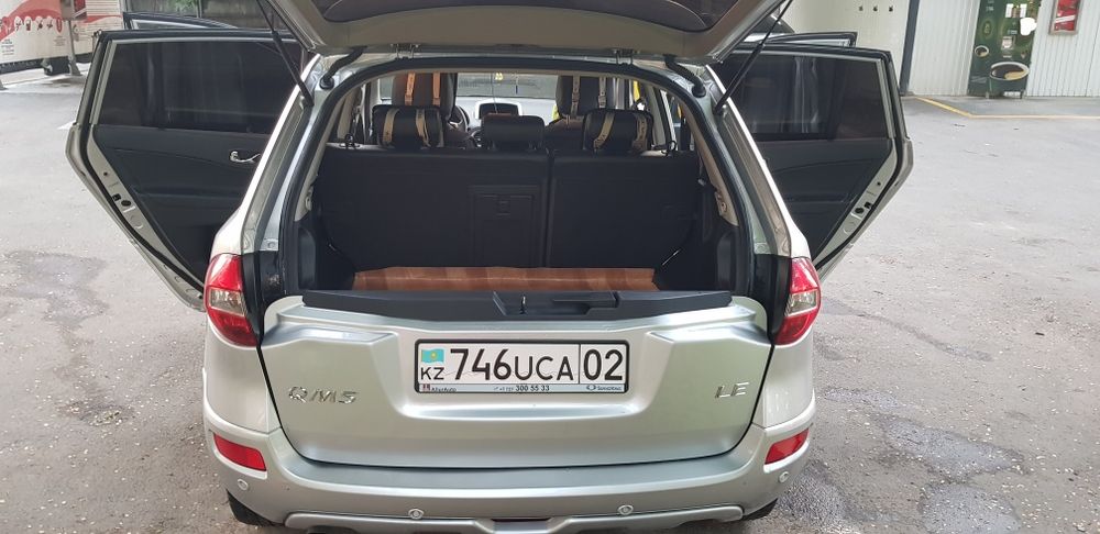 Продам машину Корейский кроссовер