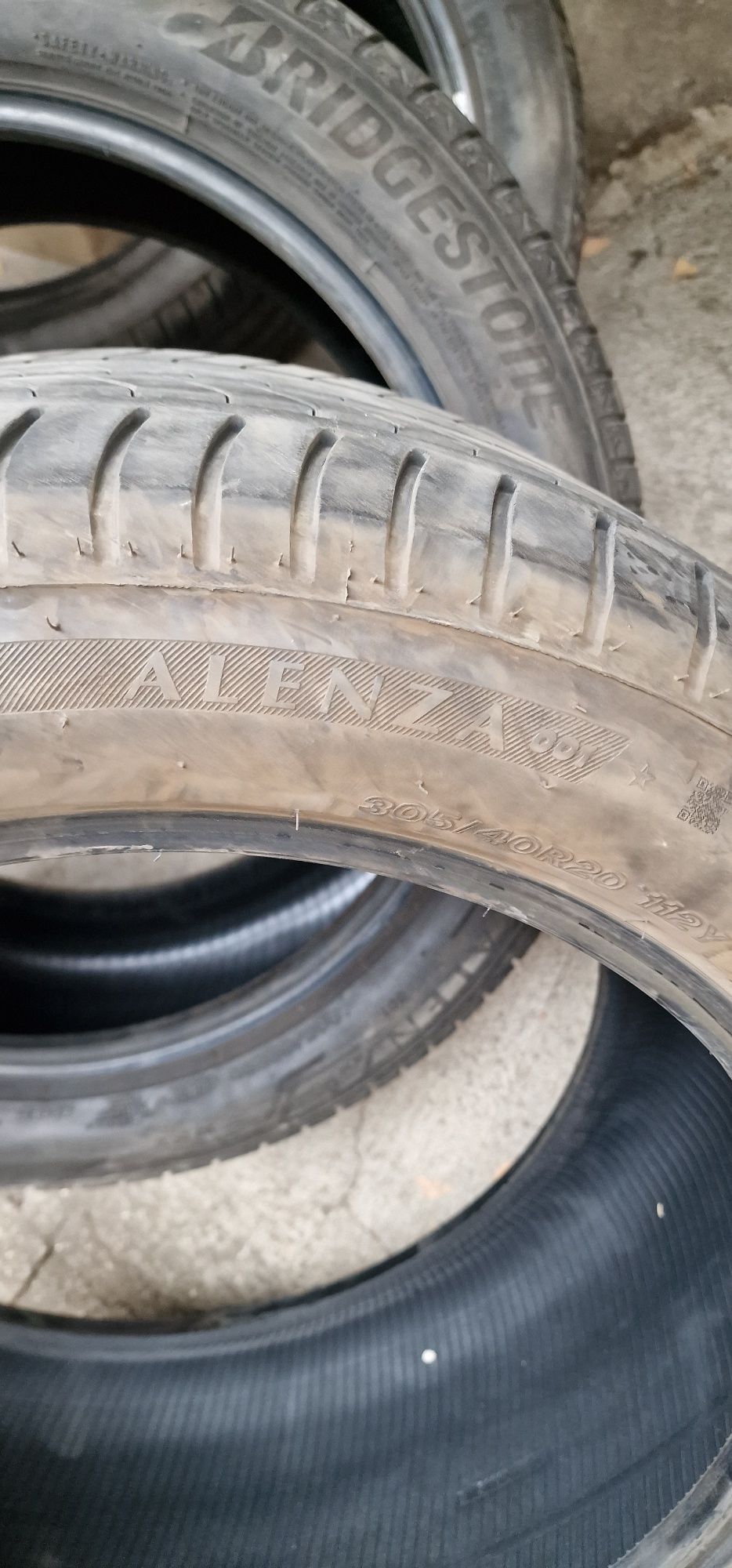 275/45/20 и 305/40/20  Bridgestone Alenza 001