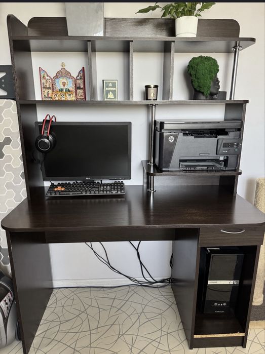 Компьютерное кресло