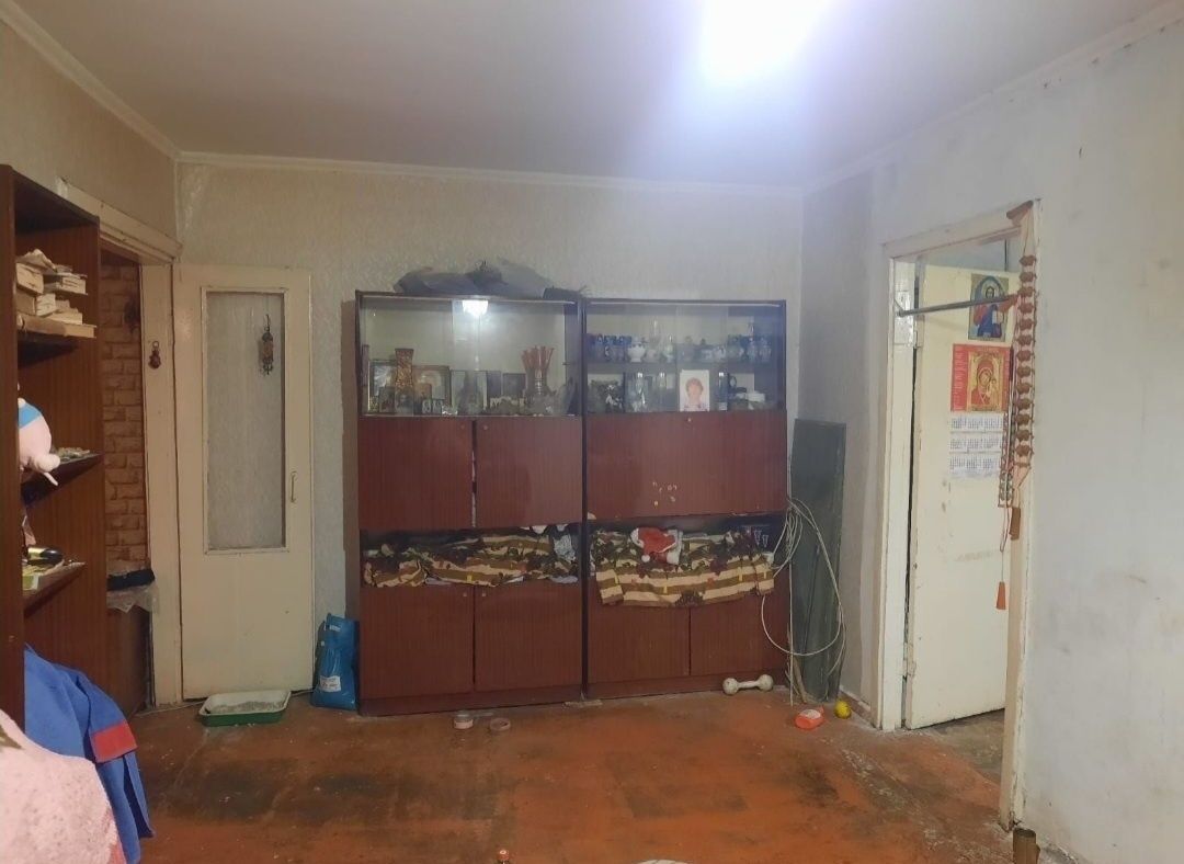 2-комн., 7 мкр., 4 этаж (напротив 8 мкр.)