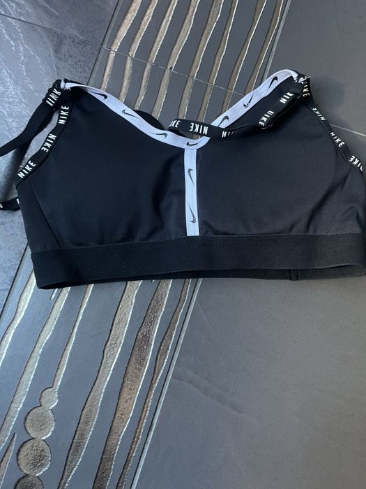 Бюстие оригинално Nike