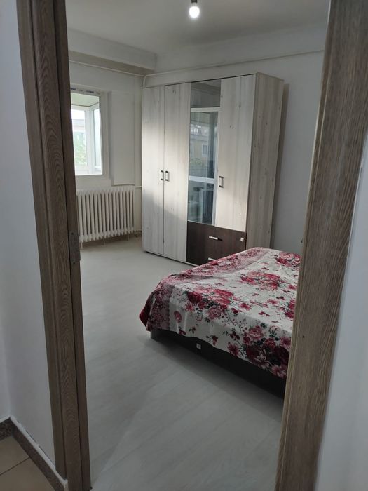 Vând  garsoniera gavana 3