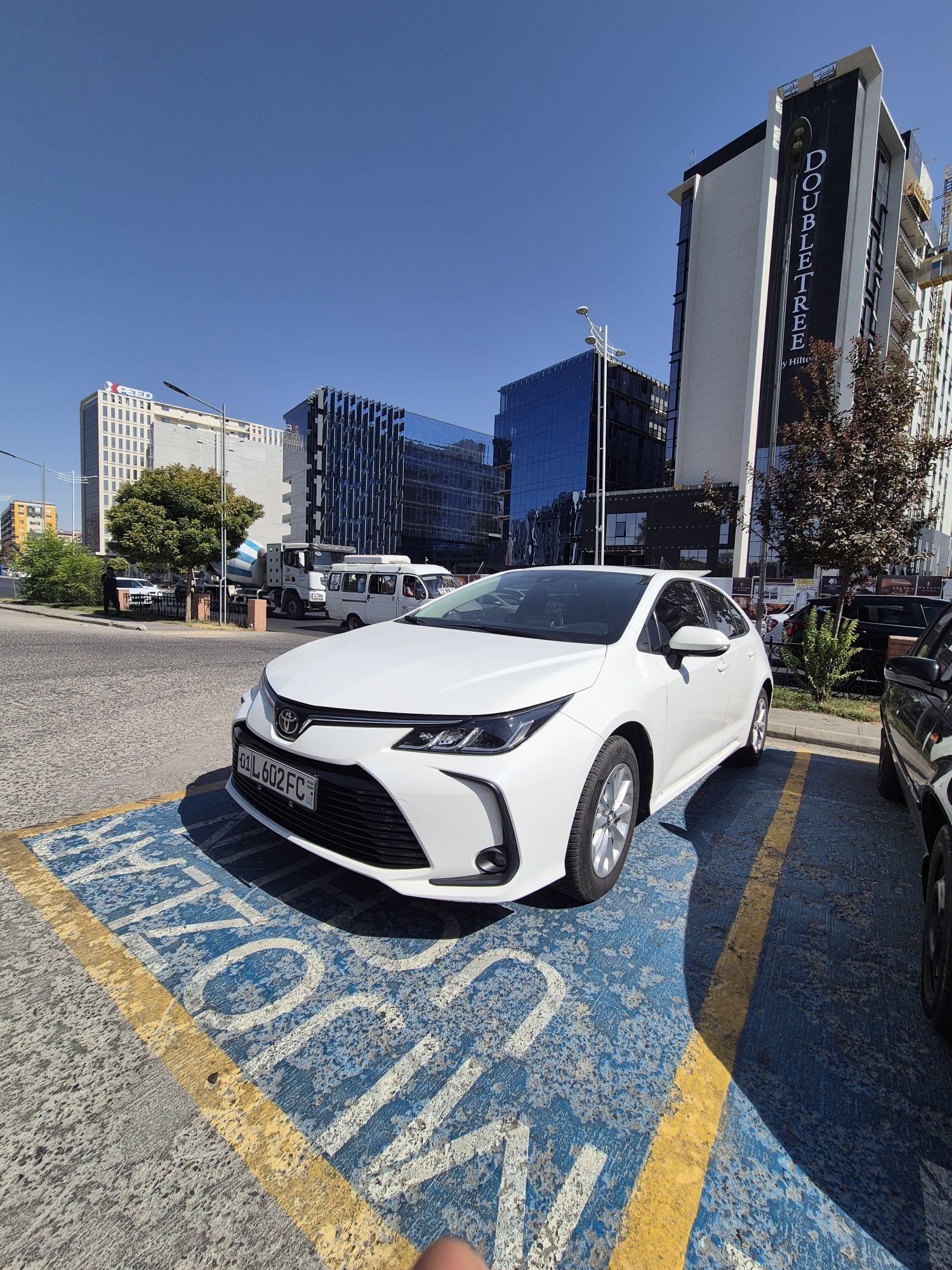 Срочно сотилади Tayota corolla