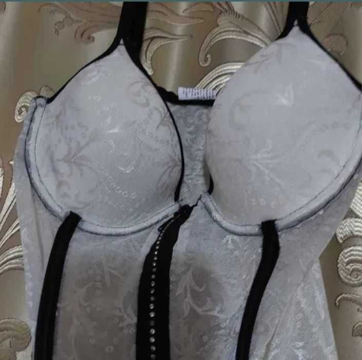 Lenjerie portjartier cu push up