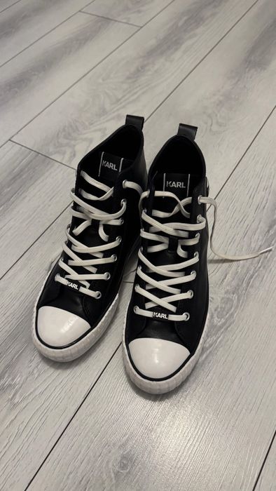 tenisi karl lagerfeld