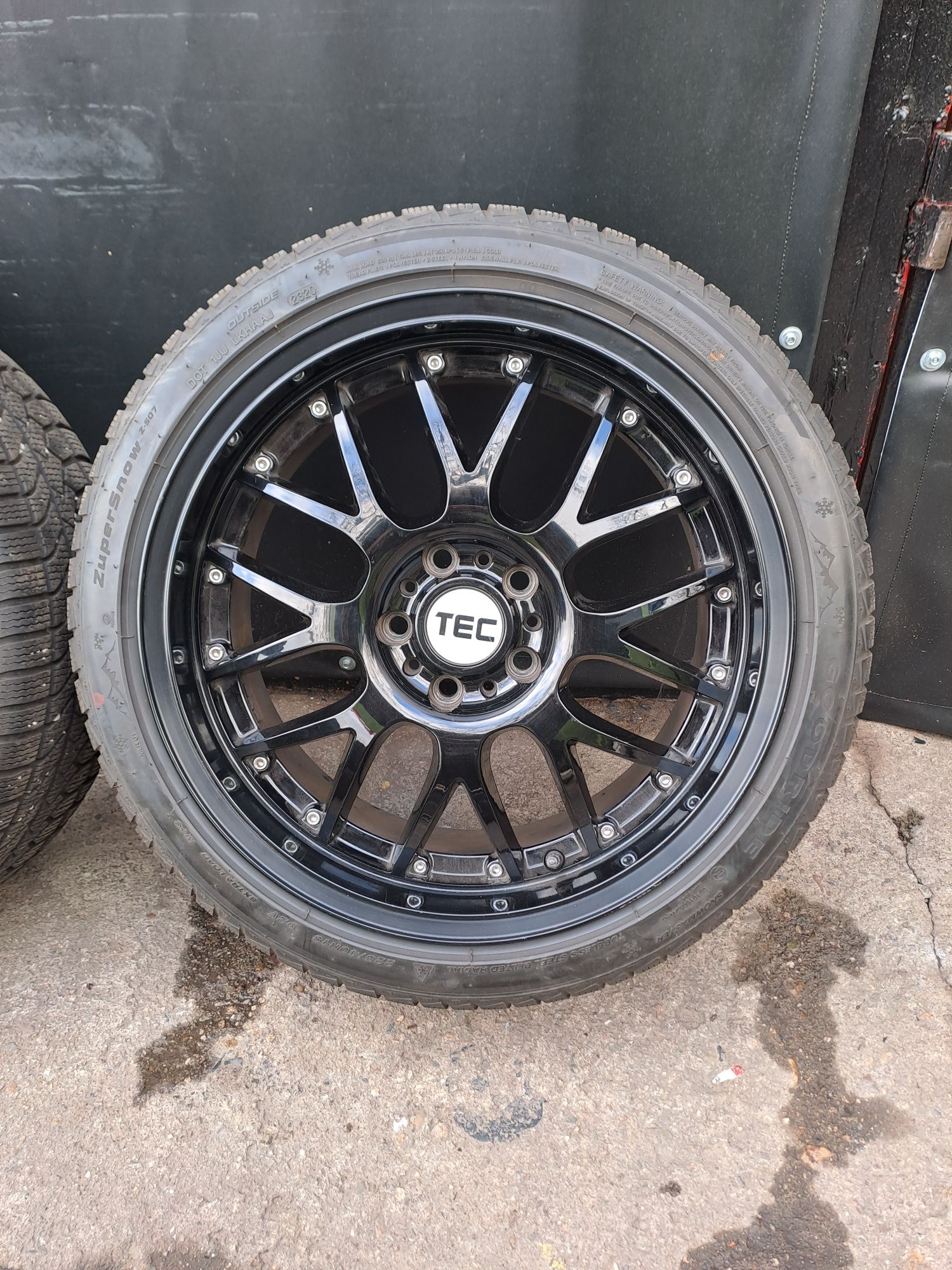 18" 5Х112мм TEC, 5X112mm Алуминиеви джанти със Зимни гуми 225/40/18