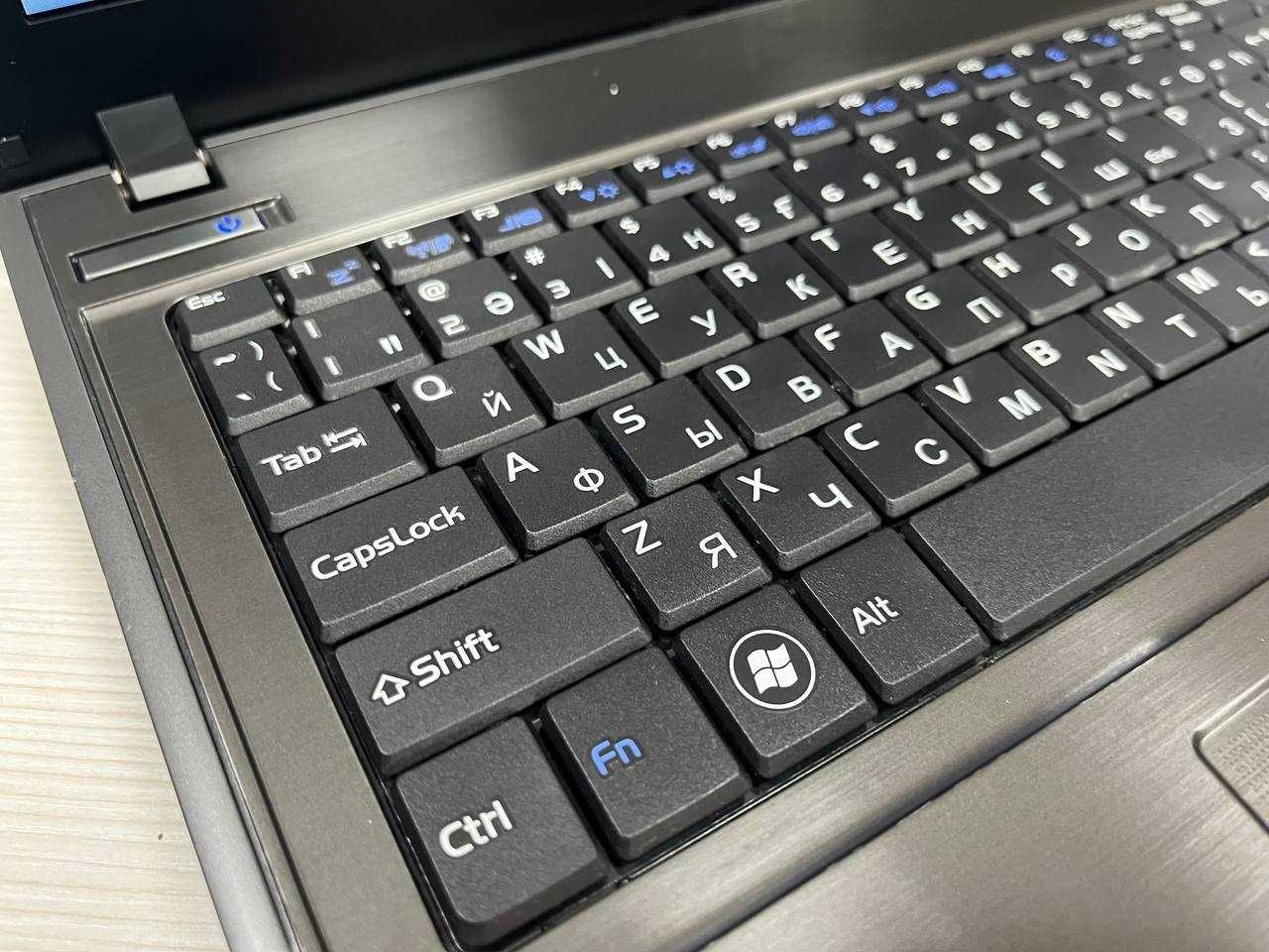 Для офиса HASEE Core i3*ОЗУ 6*SSD 128*HDD 500*2,20GHz