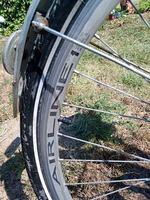 De vânzare bicicleta de 28