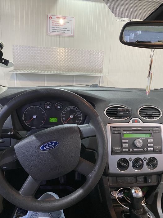 Ford focus 1.6 benzina+gpl 101 cp 2005