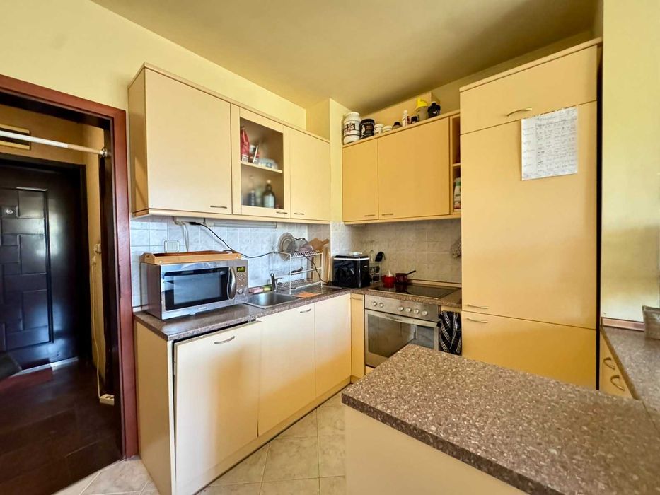 Продава двустаен в кв. Гоце Делчев