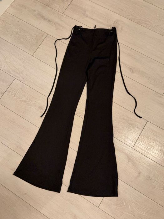 Черен Дамски Панталон с Детайл