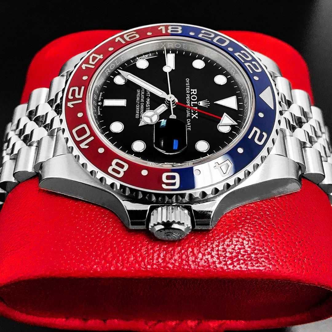 Часовници Rolex GMT-Master Pepsi