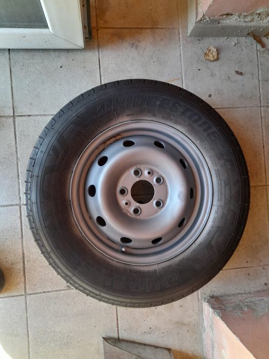 Roata rezerva Iveco: 215/70R15