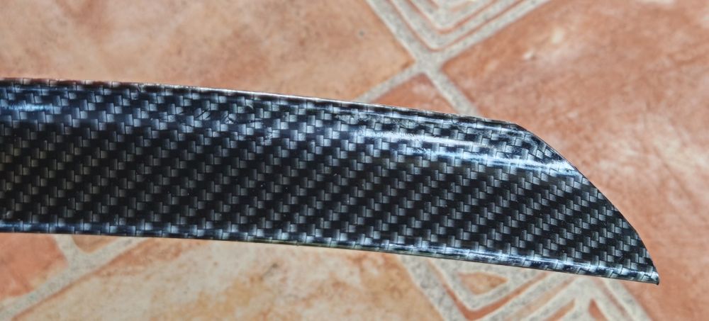 Lip spoiler portbagaj