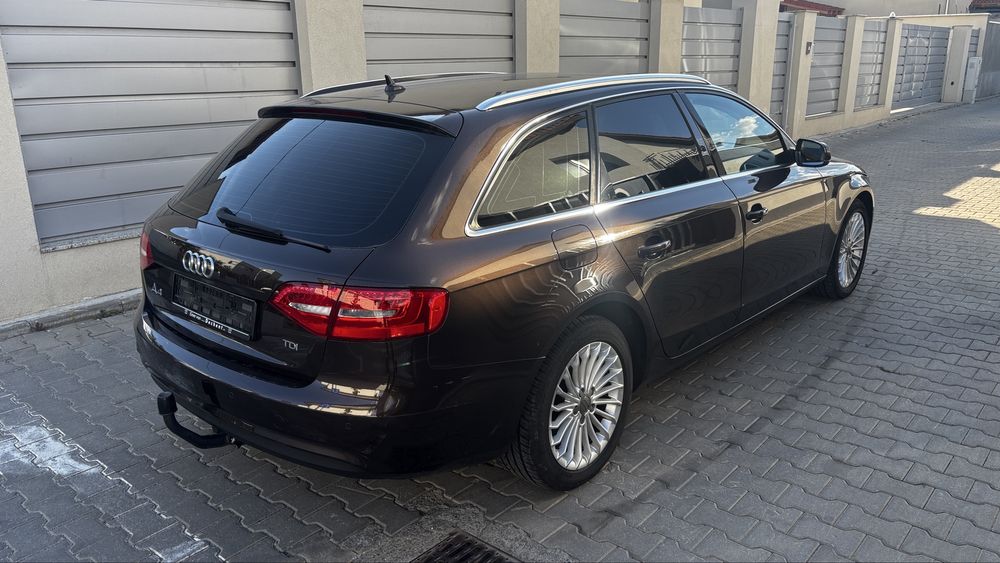 Audi A4 facelift model 2014 / Germania / Mocca Brown