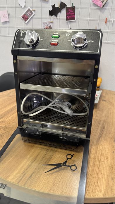 Сухожаровый шкаф (стерилизатор)