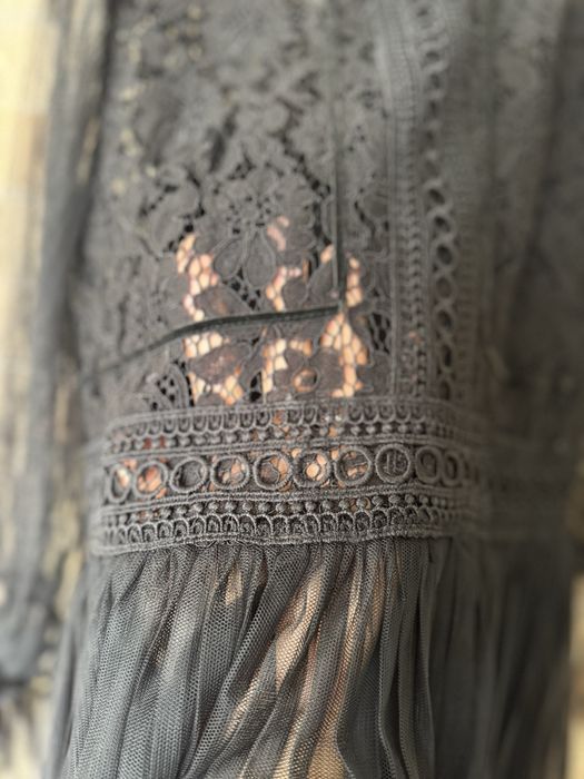 Rochie din tull si dantela