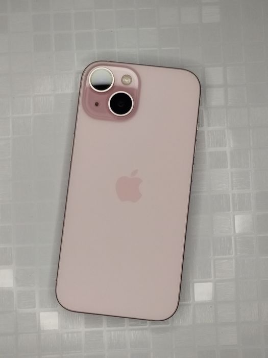 iPhone 15  e sim LL/A