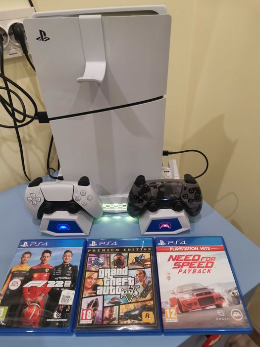 Плейстейшън 5 слим